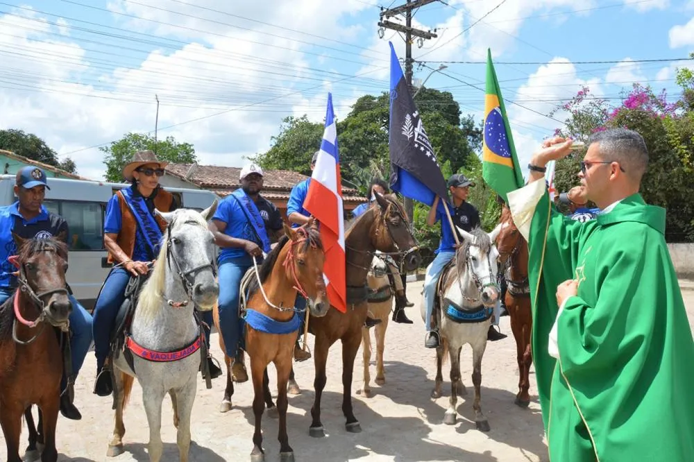 Missa e desfile marcam 37ª Festa do Vaqueiro de Alecrim Miúdo