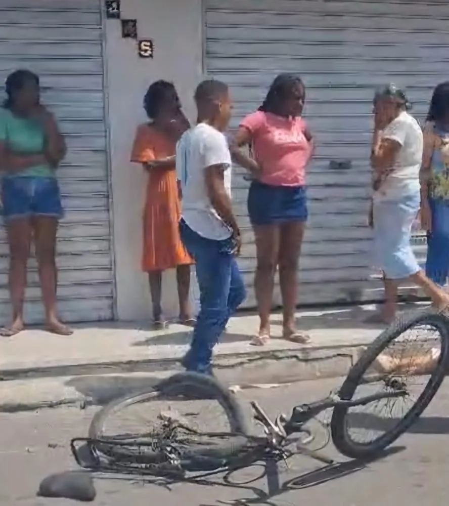 Mulher morre atropelada por caminhão no bairro Campo Limpo, em Feira de Santana