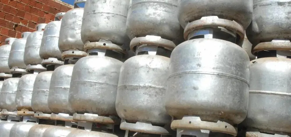 Ministro diz que mais de 60 países querem adotar programa Gás do Povo