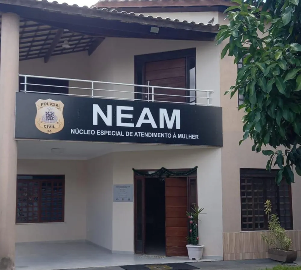 Homem é preso em flagrante por tentar matar a própria mãe em Santo Estêvão