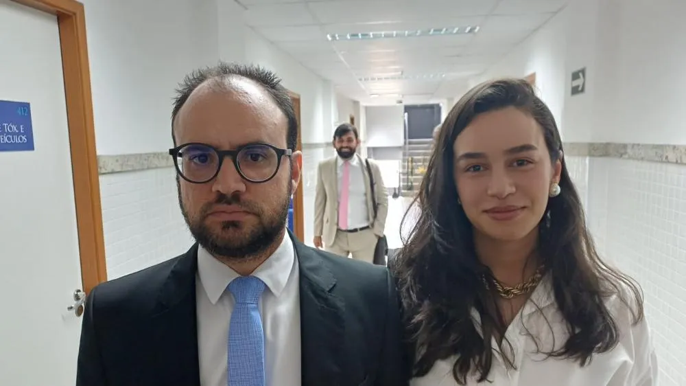 Audiência de custódia de Paulão do Caldeirão é realizada no Fórum Filinto Bastos; decisão deve sair nas próximas horas