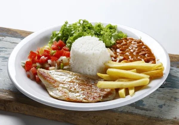 Número de lares em insegurança alimentar no Brasil cai 19,9% em 2025