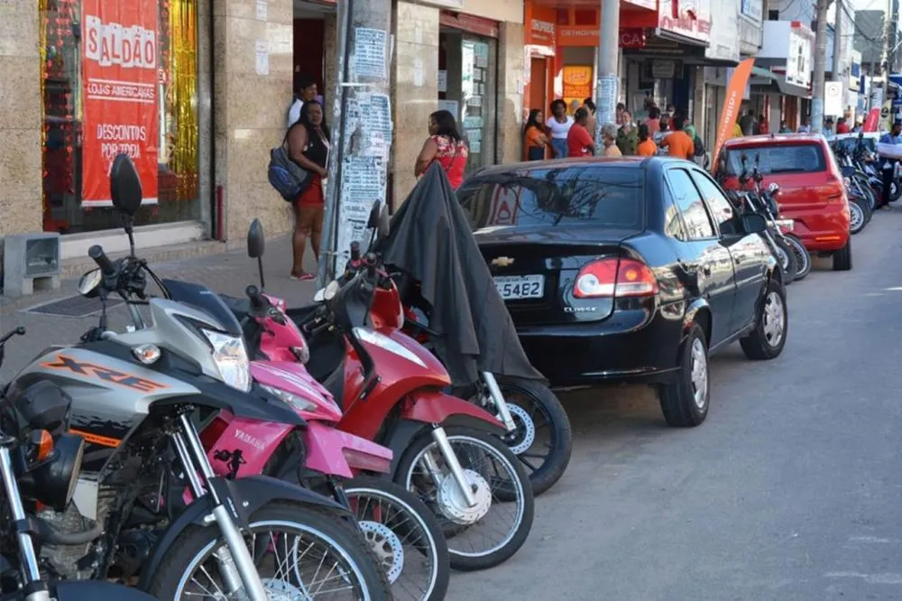 “O comércio vai acabar”, alerta Marcos Lima, diante da demora na implantação da Zona Azul em Feira
