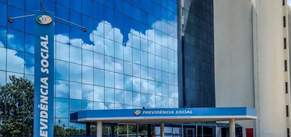 INSS suspende programa de redução de fila por falta de recursos