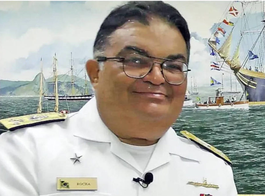 Bolsonaro escala mais um militar para governo; Almirante Rocha deve ocupar a Secretaria de Comunicação