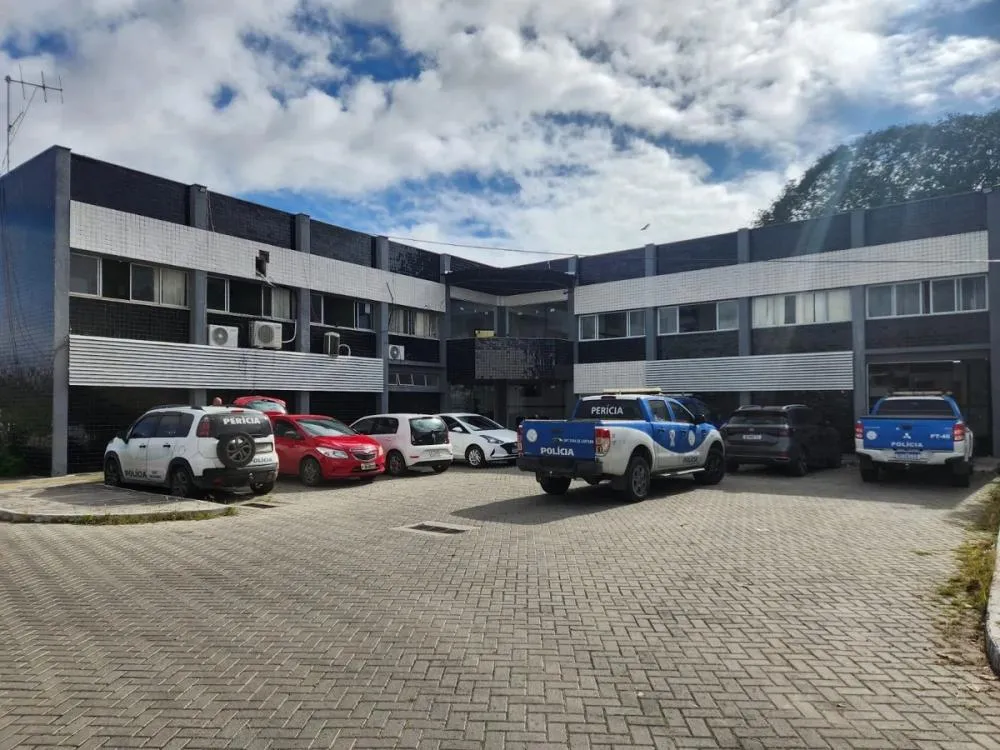 Suspeito de homicídios morre em confronto com a PM no bairro Queimadinha, em Feira de Santana