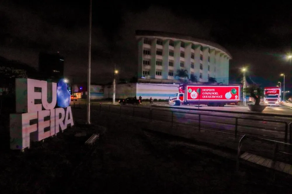 A magia do Natal chega à Feira de Santana com a Caravana Iluminada da Solar Coca-Cola
