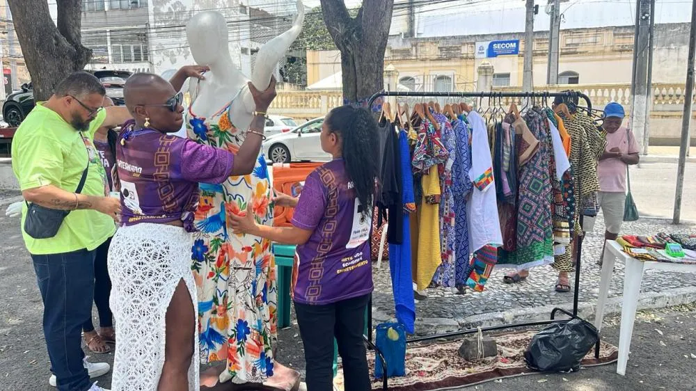 Prefeitura eterniza legado de Nilton Rasta em homenagem no Mercado de Arte Popular