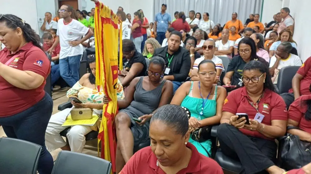 Câmara aprova reforma da Previdência em Feira sob críticas de servidores