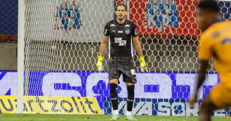 Bahia anuncia oficialmente a compra do goleiro Ronaldo