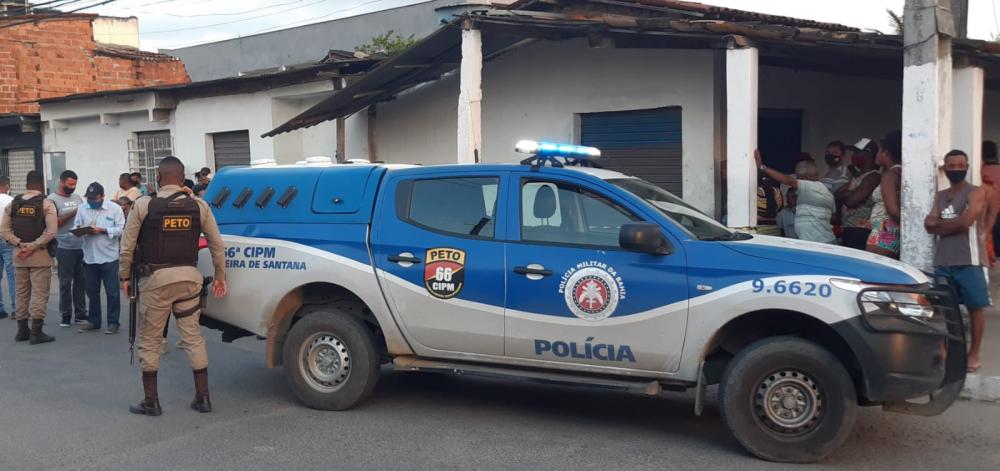 Jovem de 18 anos é morto a tiros no George Américo