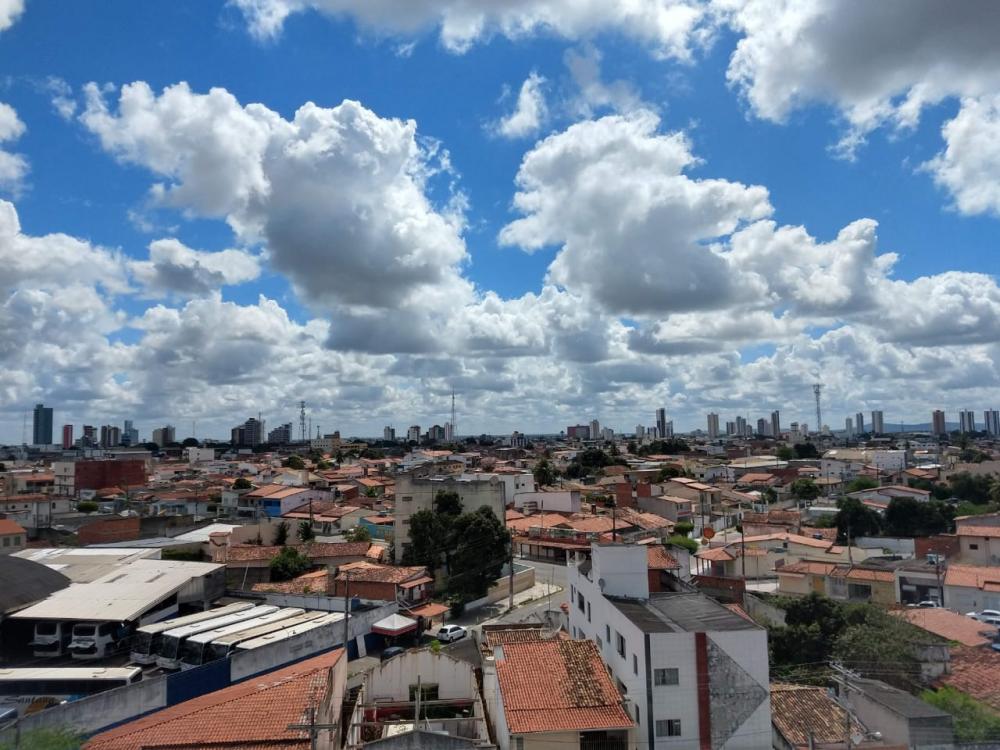 Prefeitura de Feira restringe circulação até 5h de segunda (1)