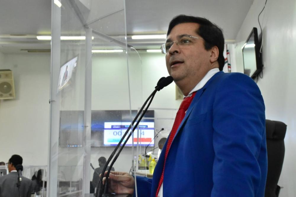 Secretário é denunciado na Polícia Federal e Câmara articula CPI da Saúde