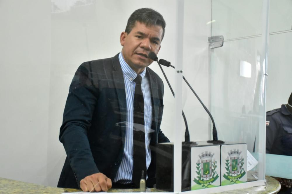 Pessoas são assaltadas à luz do dia no Viveiros, diz vereador