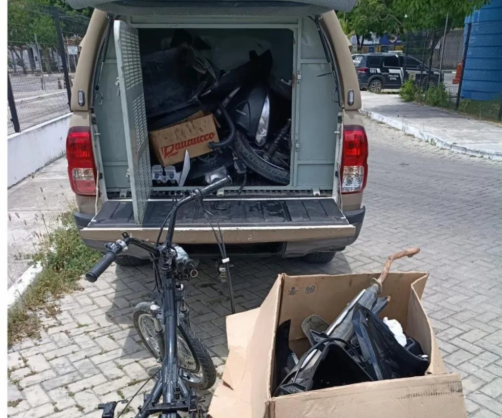PM apreende peças de motocicletas durante diligência no bairro Aviário
