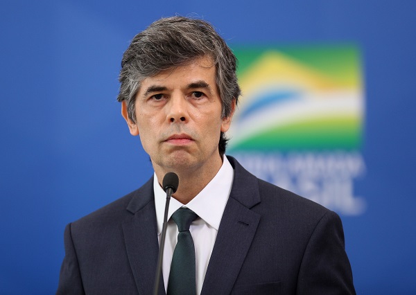 Saia dos grupos do Whatsapp, recomenda Teich à Queiroga