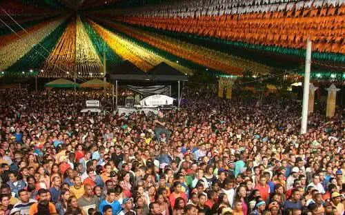 MP-BA fixa limite de R$ 700 mil para atrações do São João 2026