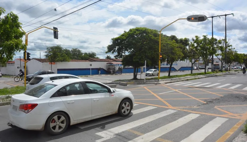 SMT orienta motoristas sobre alterações no trânsito durante eventos esportivos e concurso público no domingo (8)