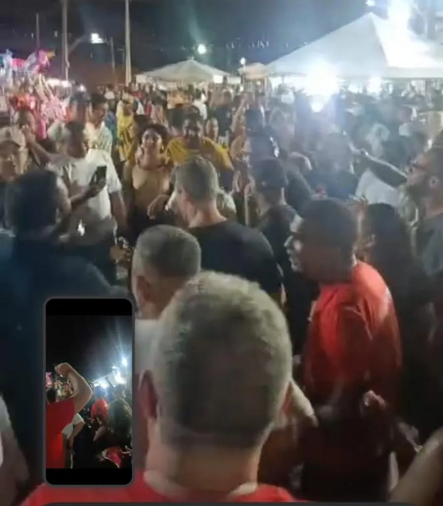 Charanga e bonecos gigantes abrem o Carnaval de Antônio Cardoso com festa nas ruas