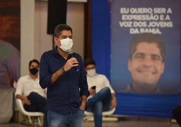 Neto diz que não vai tratar de chapa para o governo neste ano