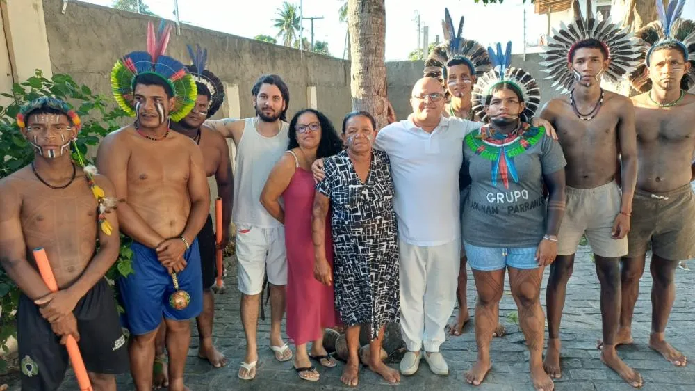 Feira de Santana acolhe indígenas da etnia Kariri-Xocó em ação de valorização cultural e apoio social