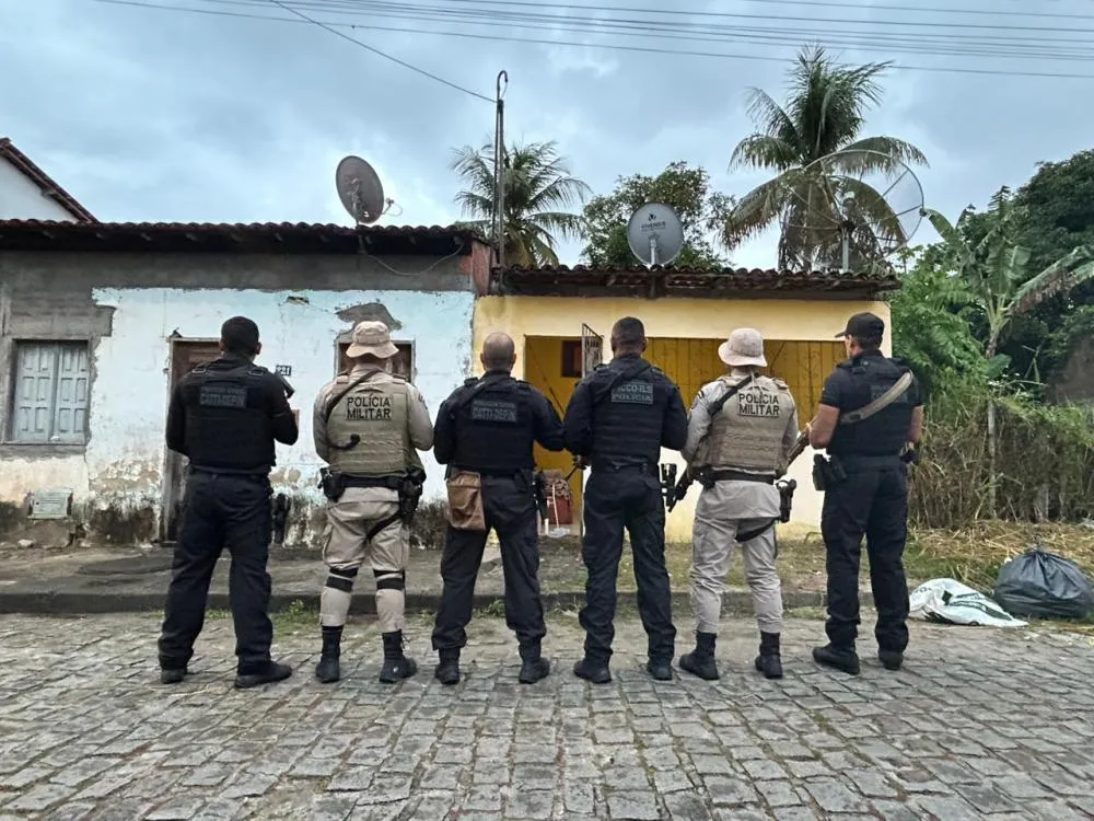 Operação mira grupo criminoso e cumpre dezenas de mandados no sul da Bahia
