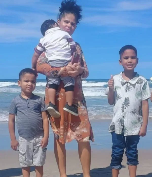 Mãe de crianças mortas em incêndio pode responder por abandono de incapaz