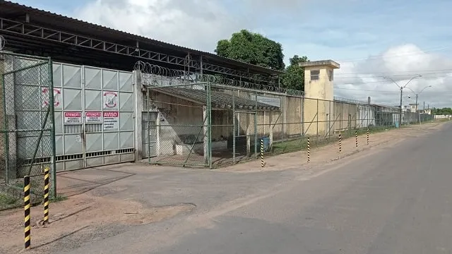 Duas mulheres são detidas ao tentar entrar com drogas escondidas em partes íntimas no Conjunto Penal de Feira