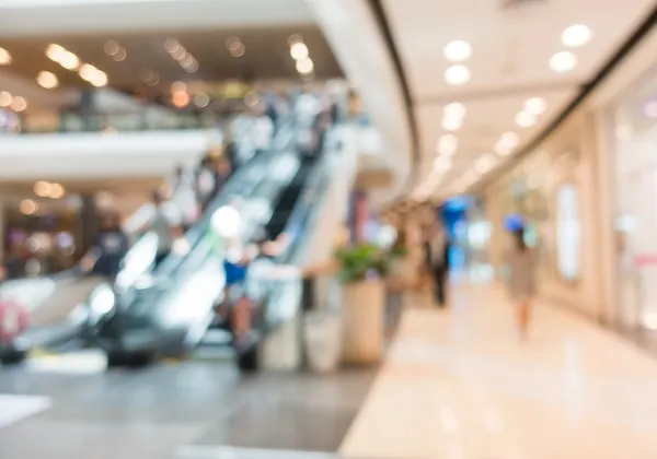 STF impõe a shoppings dever de criar salas de amamentação para funcionárias de lojas