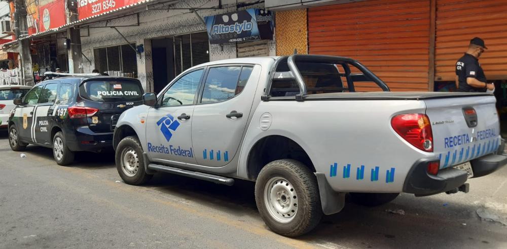 “Operação Game Over” da Receita Federal apreende brinquedos com indícios de pirataria em estabelecimentos comerciais de Feira de Santana. 