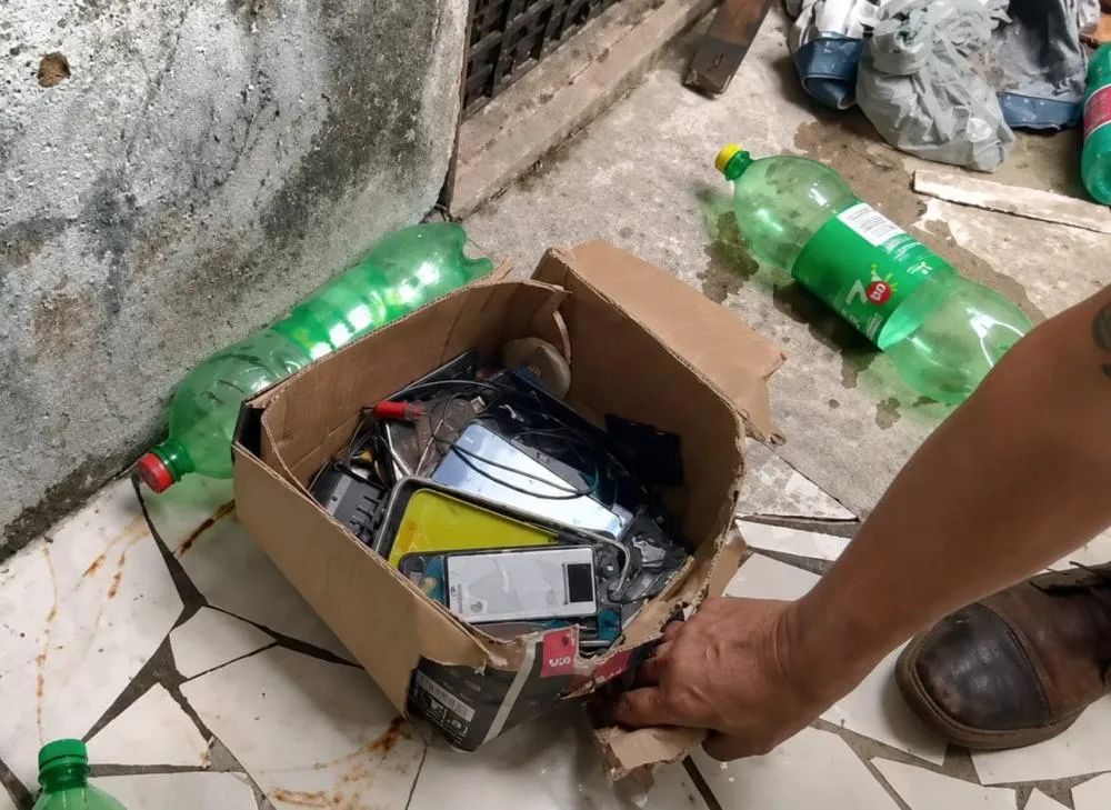 Polícia Civil prende homens por receptação e tráfico de drogas em Feira de Santana