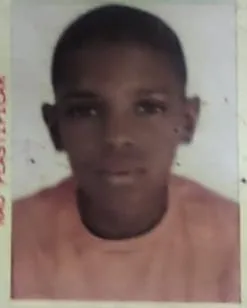Jovem é retirado de policlínica e executado a tiros no bairro Jorge Américo