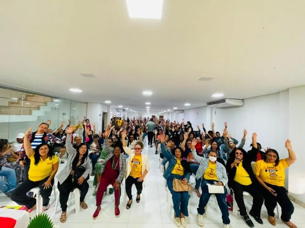Professores de Feira de Santana aprovam paralisação na segunda-feira (20)