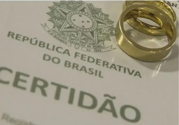 CCJ aprova projeto que anula casamento de menores de 16 anos