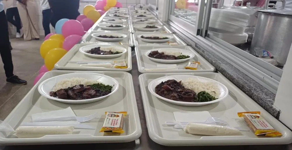 Projeto “Comida no Prato” garante 200 refeições diárias para pessoas em vulnerabilidade em Ipacaetá
