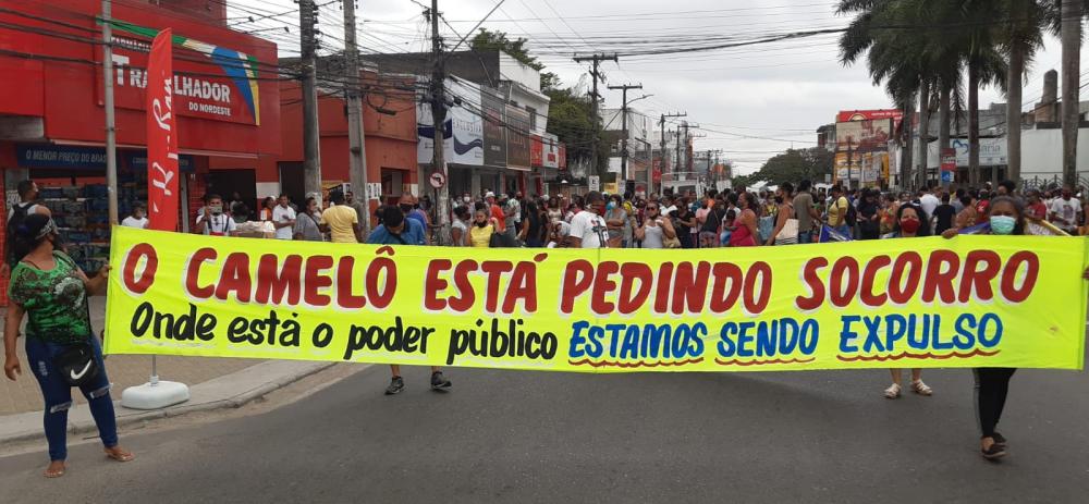 Comerciantes do shopping popular voltam as ruas para protestar contra alto valor de taxa 