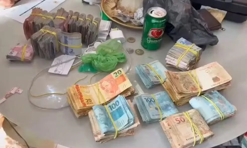 Ação contra tráfico pelos Correios prende dois e apreende R$ 57 mil