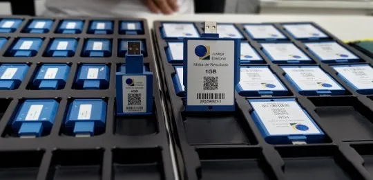 TRE-BA inicia preparação de urnas em 199 zonas eleitorais