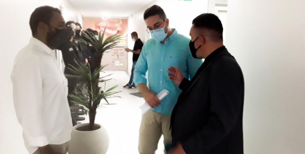 Prefeitura decreta intervenção parcial no transporte urbano e na Via Feira