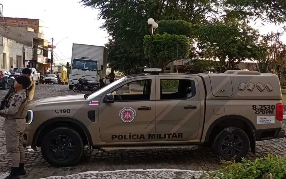 Homem é agredido após cobrar R$ 50 no interior