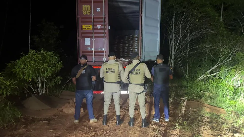 Ação conjunta recupera em Ibirapitanga carga de cacau em pó avaliada em R$ 500 mil