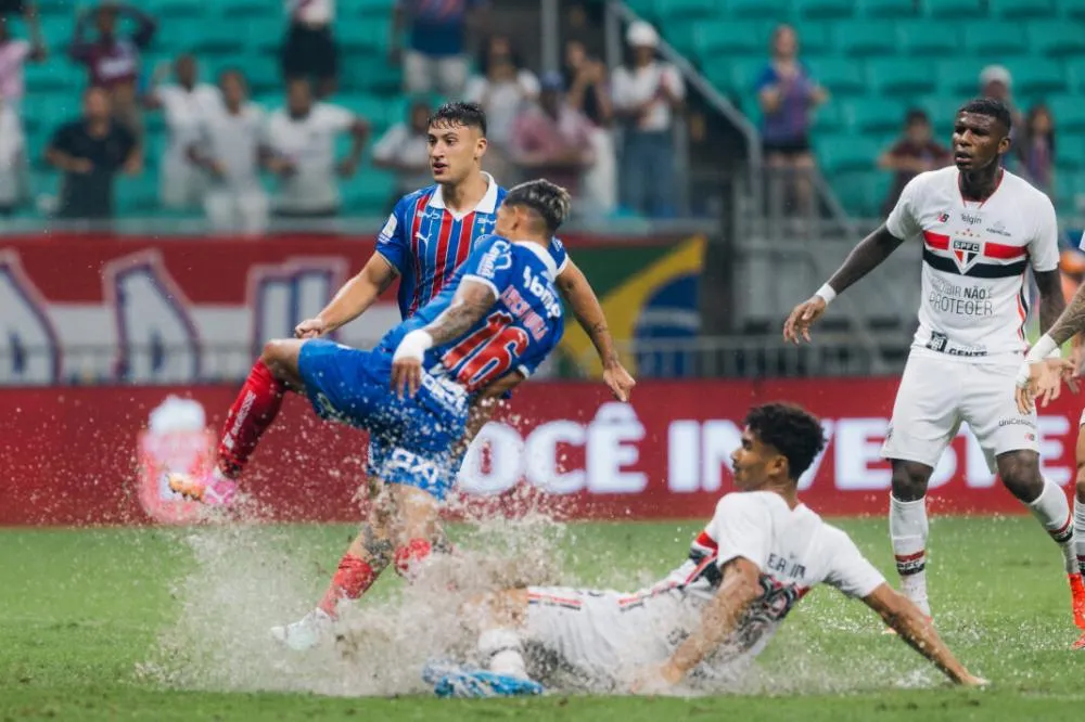 Bahia vence São Paulo em jogo de 5 gols e encosta no G-4 da Série A