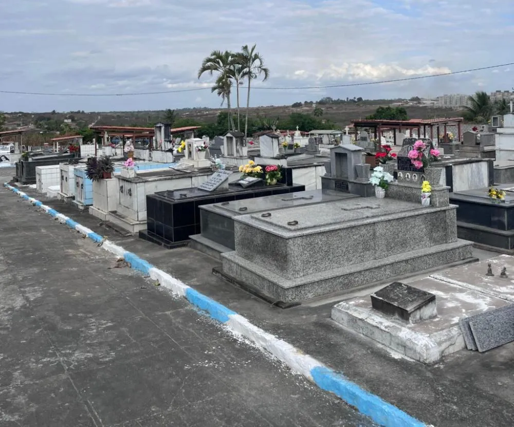 Cemitérios de Feira de Santana terão missas e homenagens no feriado de Finados