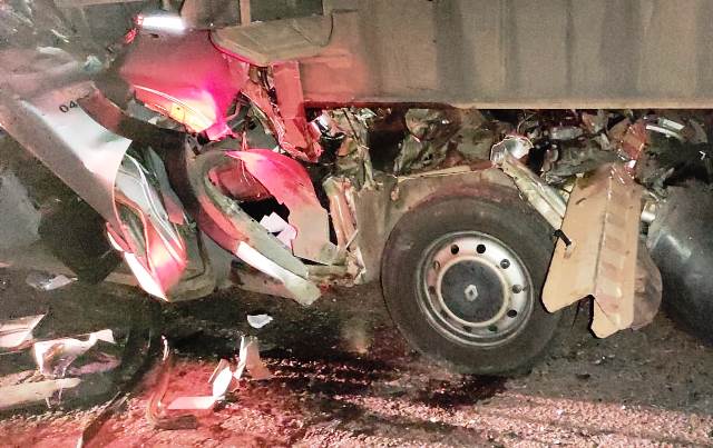 Quatro mulheres e um homem morrem em acidente na Br 324