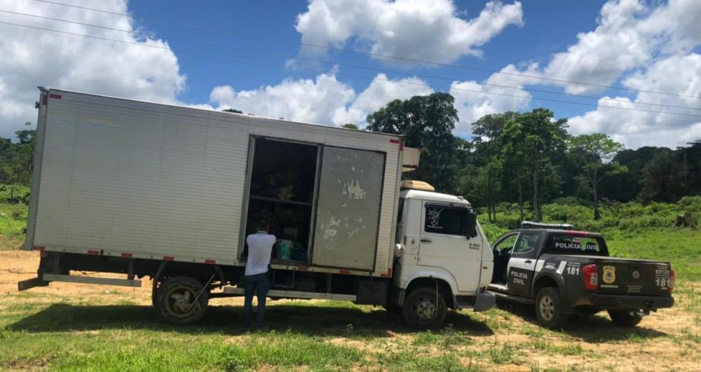 Carga de flores avaliada em Rs 150 mil recuperada em Santo Estevão