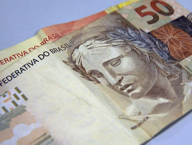 Auxílio Brasil: Caixa inicia pagamento hoje (17); veja o calendário