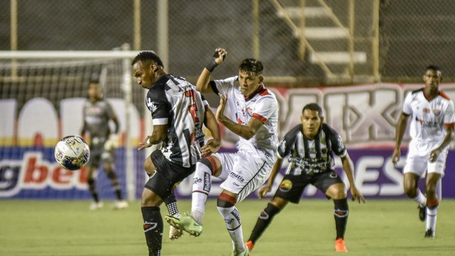 Vitória faz 2 a 0 no Botafogo-PB, cede empate, perde nos pênaltis e não vai jogar a Copa do Nordeste 2022