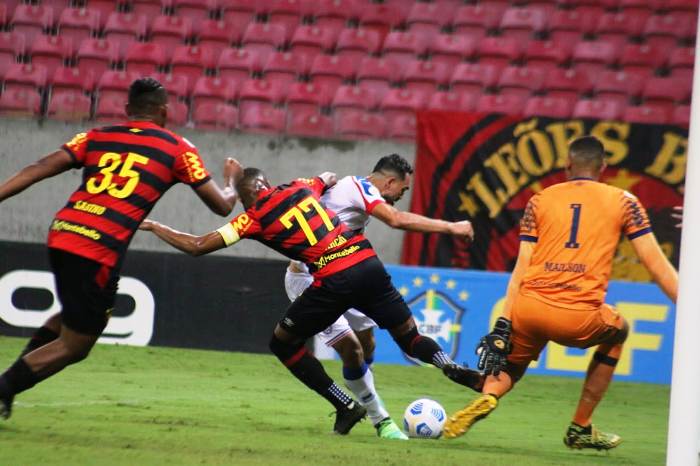 No duelo de Nordestinos desesperados, Bahia perde para o Sport na Arena Pernambuco