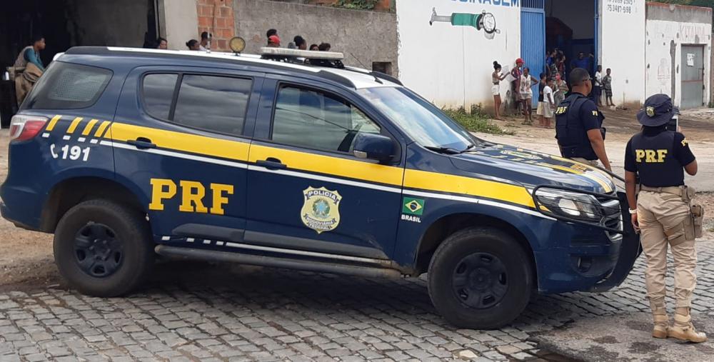 PRF prende traficante com 3 kg de pasta de cocaína em Feira