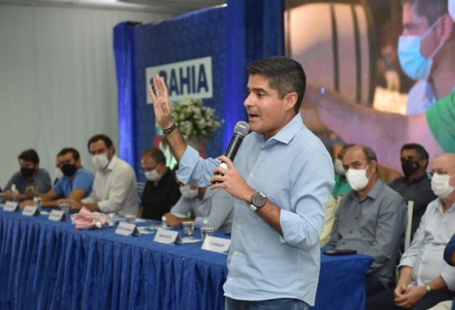 ACM Neto segue na liderança na disputa pelo governo, aponta pesquisa.